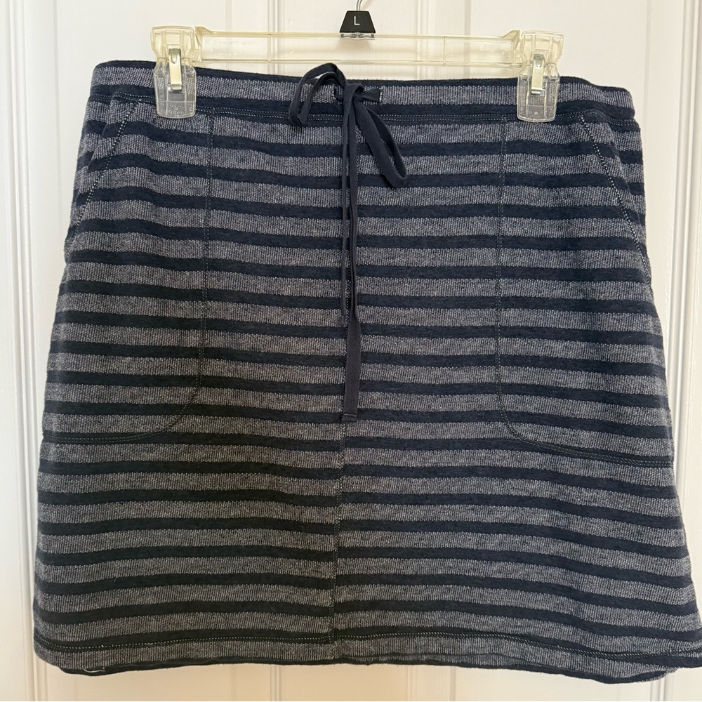 Used Striped Navy and Gray knit Women's Skirt